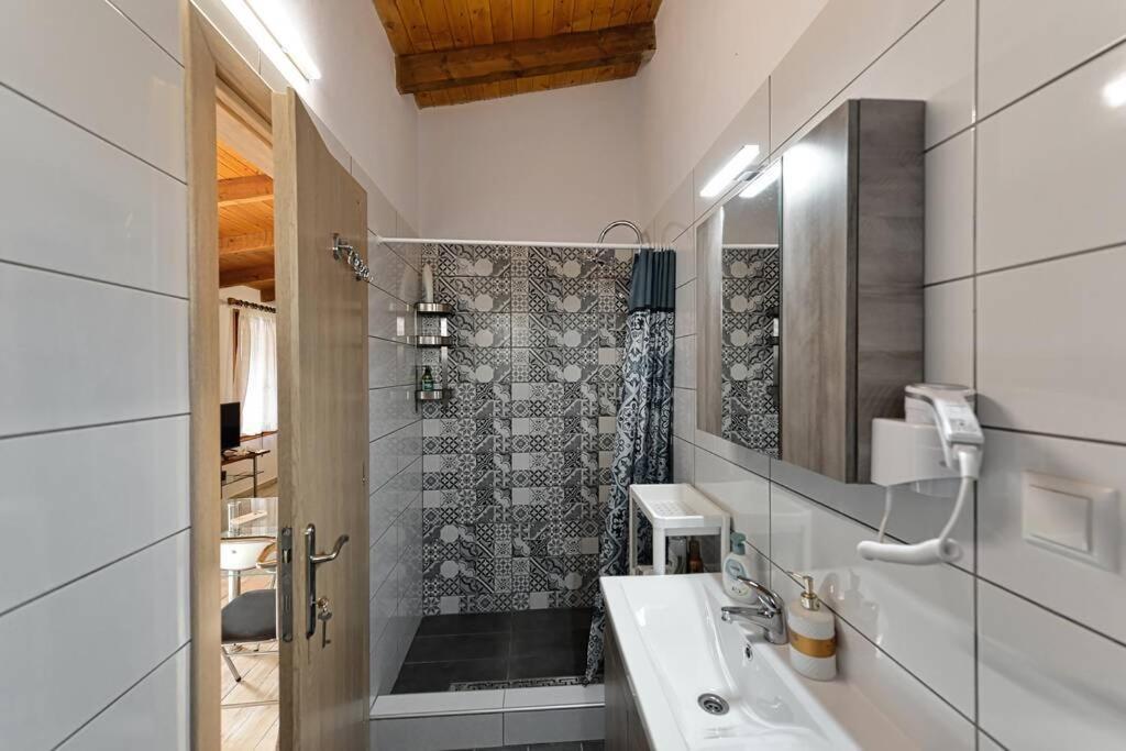 Waterfront Studio Nea Iraklitsa Apartment Ngoại thất bức ảnh